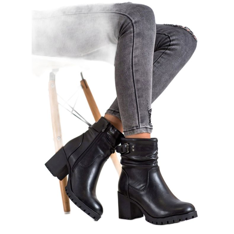 SDS Ghete înalte cu izolație negru 2 SDS Ghete înalte cu izolație negru 2