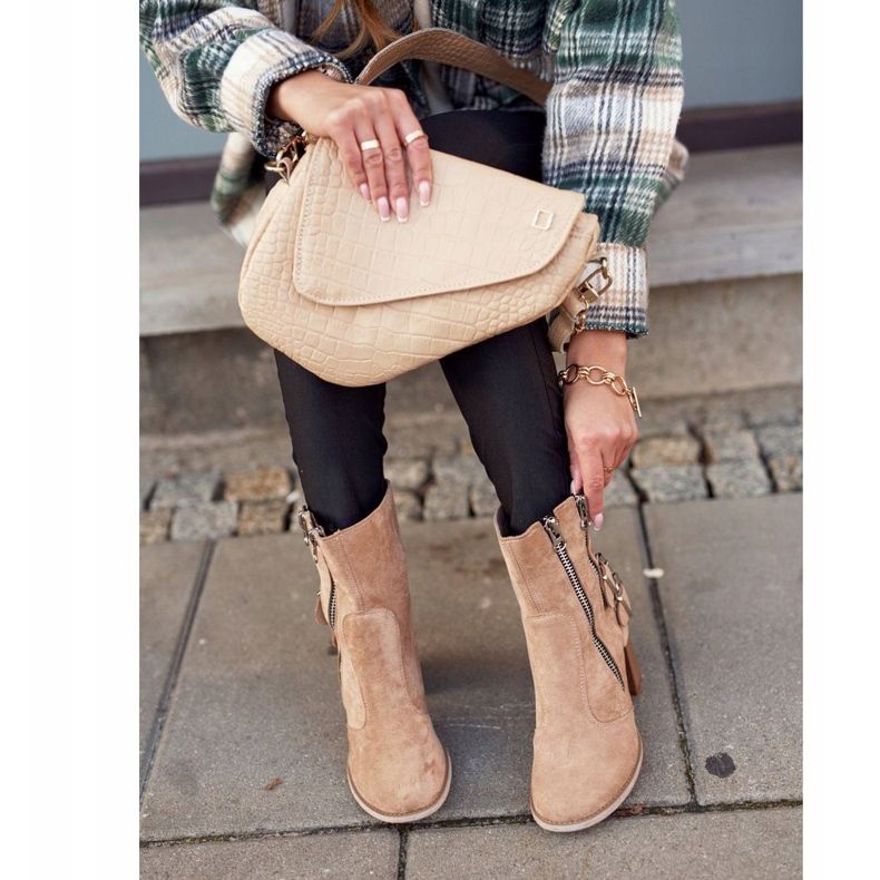 MSMG Cizme de damă pe toc de piele întoarsă bej Anabelle 1 MSMG Cizme de damă pe toc de piele întoarsă bej Anabelle 1