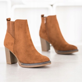 Super Mode Cizme de cămilă pe un post maro galben 1 Super Mode Cizme de cămilă pe un post maro galben 1