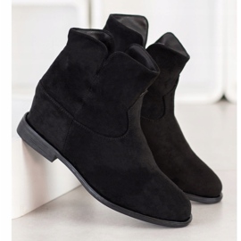 Sergio Todzi Cizme de cowboy pe o pană negru 1 Sergio Todzi Cizme de cowboy pe o pană negru 1