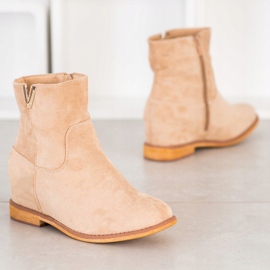 Sergio Todzi Cizme elegante cu pană bej 1 Sergio Todzi Cizme elegante cu pană bej 1