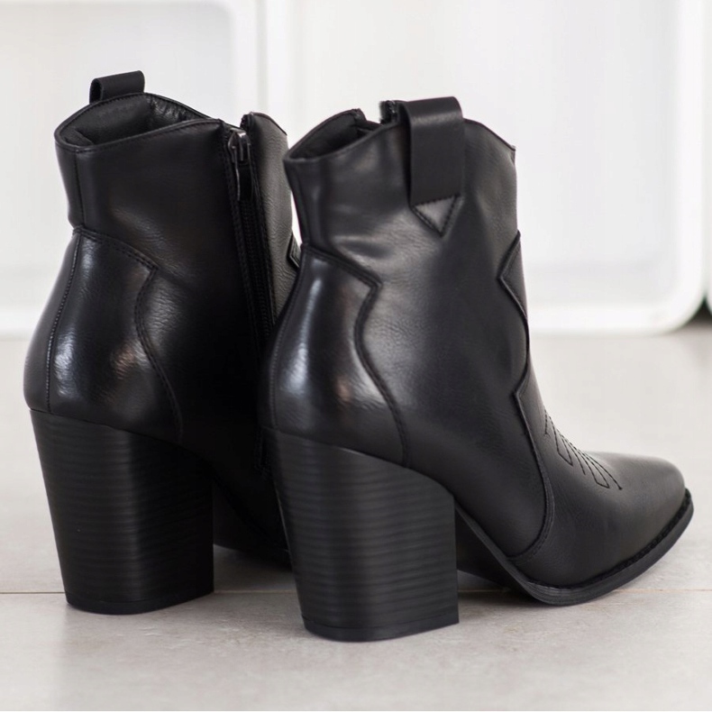 Bella Paris Cowgirls negre negru 1 Bella Paris Cowgirls negre negru 1