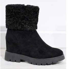 Cizme izolate din piele de căprioară negre de la Bodri negru 1 Cizme izolate din piele de căprioară negre de la Bodri negru 1