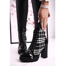 PS1 Cizme de damă pe toc cu carouri Blair negru alb 1