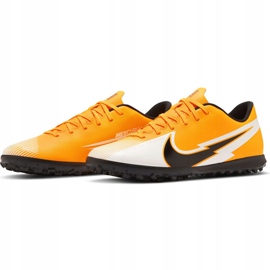 Pantofi de fotbal Nike Mercurial Vapor 13 Club Tf M AT7999 801 multicolor galben 1