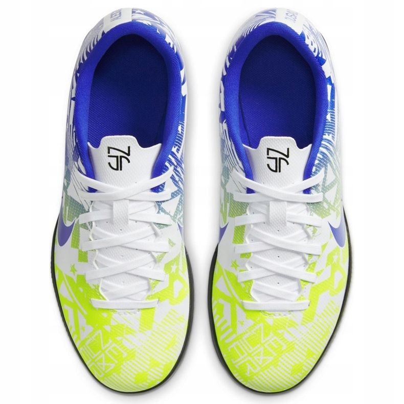 Pantofi de fotbal Nike Mercurial Vapor 13 Club Njr Ic Junior CV9352 104 alb, albastru multicolor 1