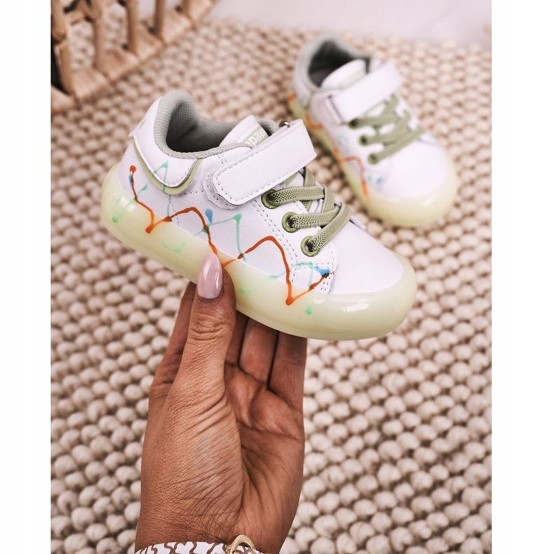 Apawwa Încălțăminte sport pentru copii cu talpă iluminată cu disc alb-verde 1 Apawwa Încălțăminte sport pentru copii cu talpă iluminată cu disc alb-verde 1