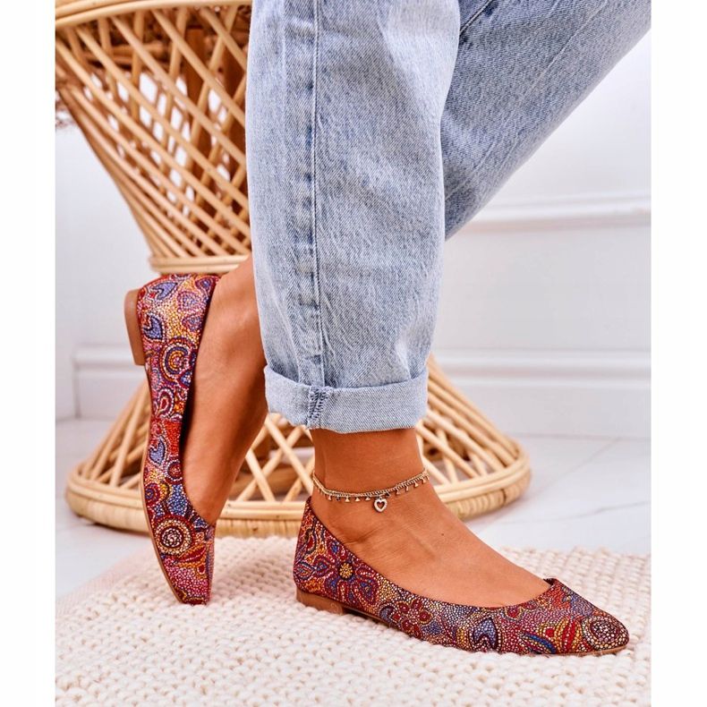 Balerini Maciejka din piele pentru femei roșii cu flori 04100-38 multicolor 1 Balerini Maciejka din piele pentru femei roșii cu flori 04100-38 multicolor 1