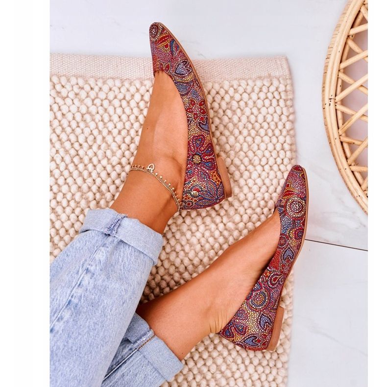 Balerini Maciejka din piele pentru femei roșii cu flori 04100-38 multicolor 2 Balerini Maciejka din piele pentru femei roșii cu flori 04100-38 multicolor 2