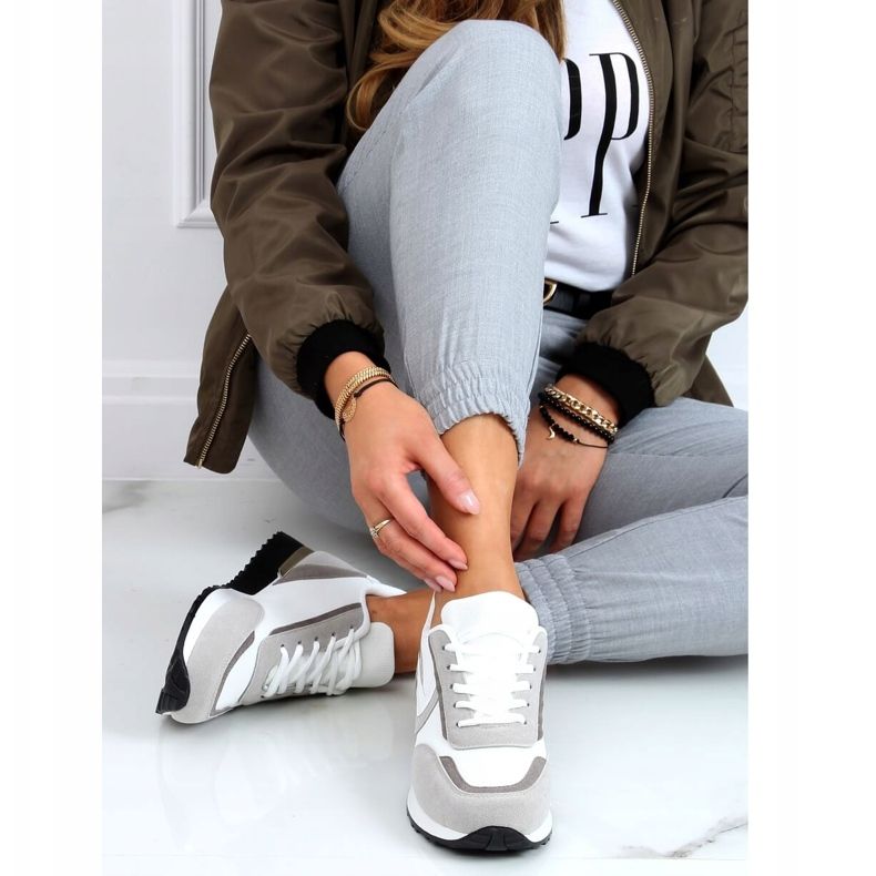 Multicolor VL121P Pantofi sport albi 2