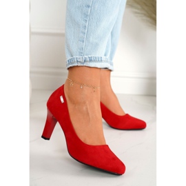 PJ1 Pompe clasice pe toc roșu Eleanor din piele de căprioară 2 PJ1 Pompe clasice pe toc roșu Eleanor din piele de căprioară 2