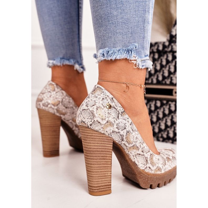 Pompele pe o bară și o platformă Maciejka Gold-Beige 02629-25 bej maro de aur 2