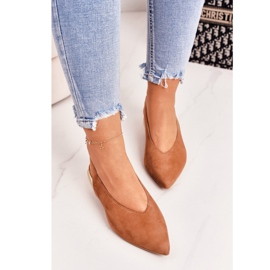 Balerini din piele de căprioară pe tocuri de aur Laura Messi 2127 Camel maro 2 Balerini din piele de căprioară pe tocuri de aur Laura Messi 2127 Camel maro 2