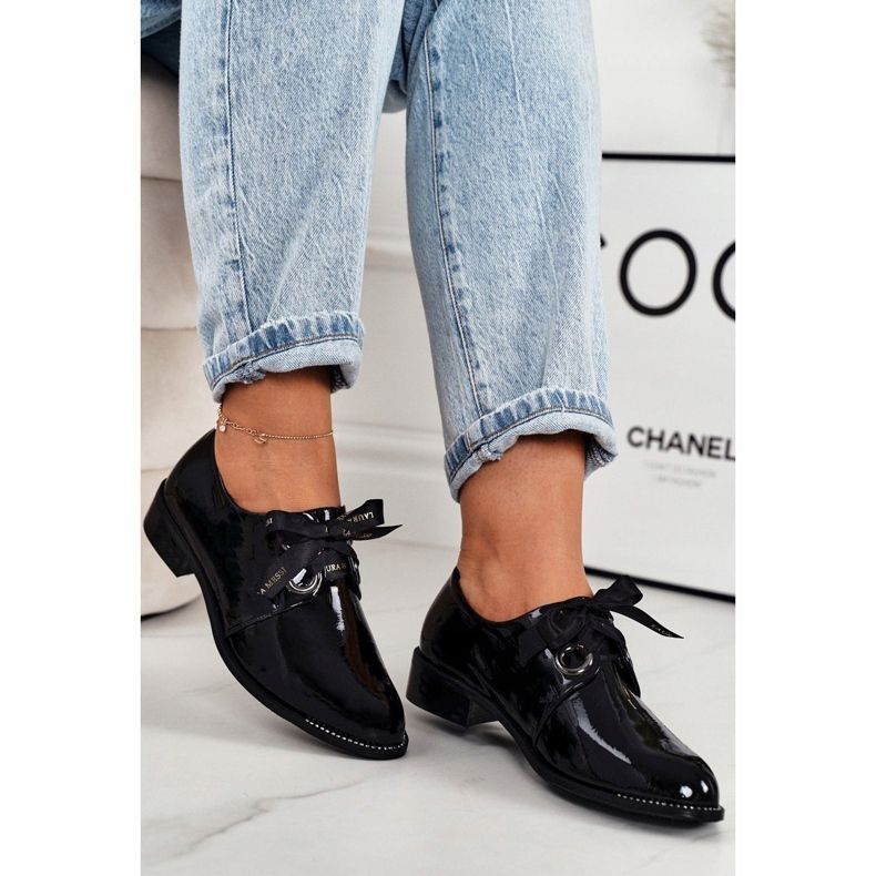 Pantofi lăcuți pentru femei Laura Messi 2044 Negru 1