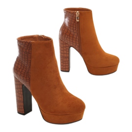 Vices Viciile 1587-17 Camila 36 41 maro 1 Vices Viciile 1587-17 Camila 36 41 maro 1