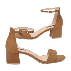 Vices Vici 1601-54-maro 1