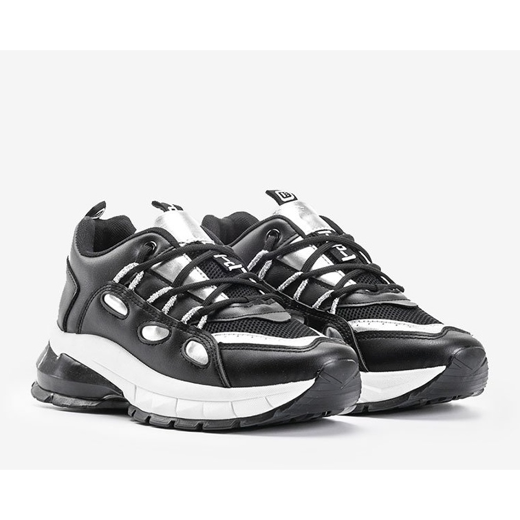 Adidași negri cu inserții argintii Guadalupe negru 1