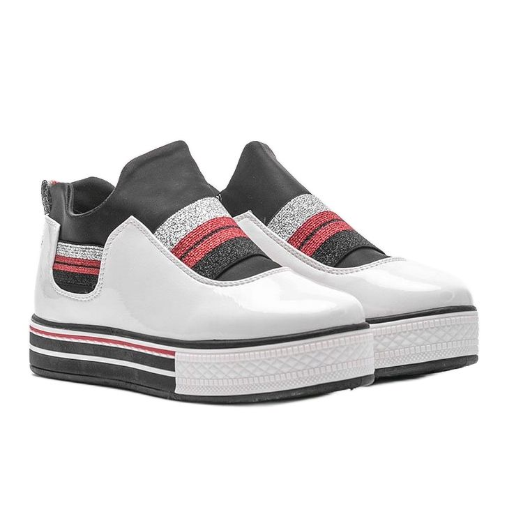 Adidași lăcuți albi de la Kaitlynn 1