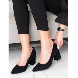 Pompe clasice VINCEZA din piele de căprioară negru 2