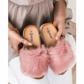 Seastar Papuci la modă pe o platformă decorativă roz 2