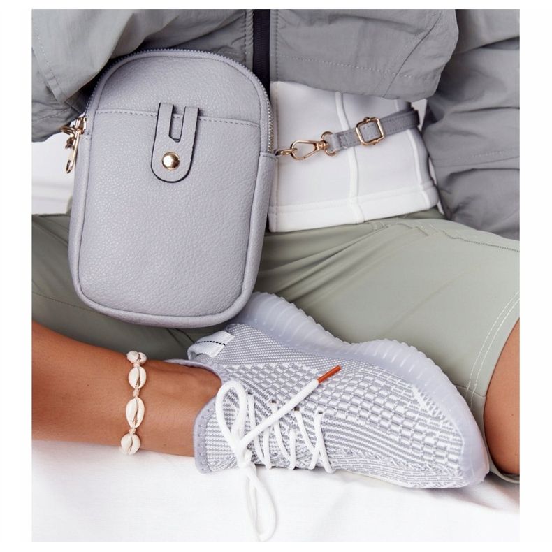 Încălțăminte sport pentru femei pe o talpă de gel gri Freestyler alb 1