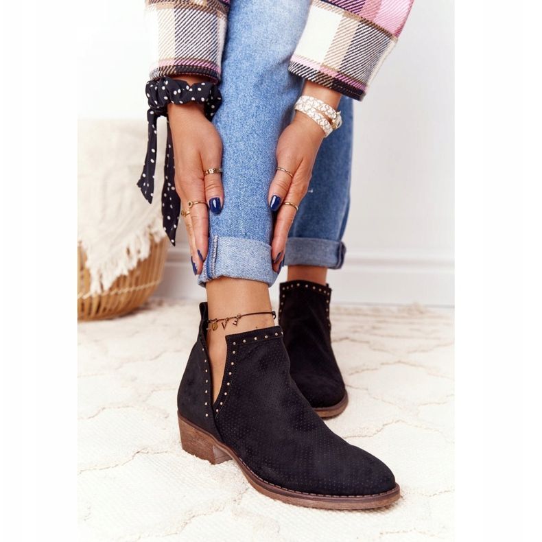 PS1 Cizme ajurate inteligente negre cu decupaje negru 1