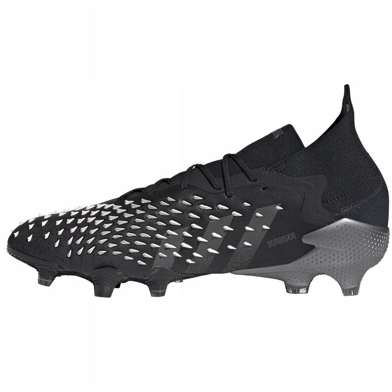Ghete de fotbal Adidas Predator Freak.1 Fg FY1021 negru negru 1