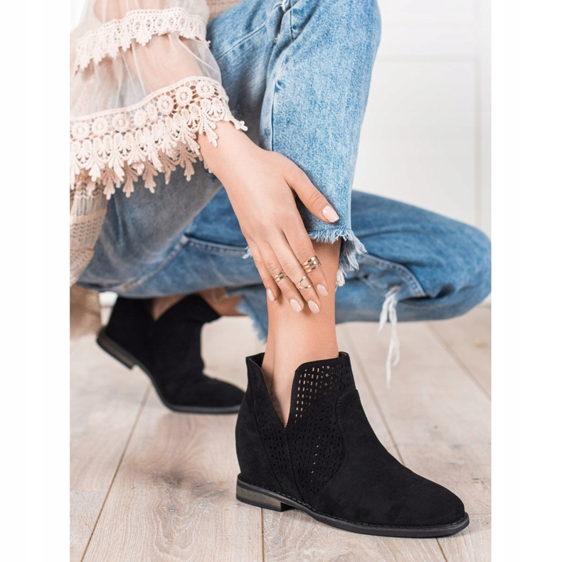 S. BARSKI Cizme de primăvară cu decupaj S.BARSKI negru 1 S. BARSKI Cizme de primăvară cu decupaj S.BARSKI negru 1