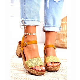 EVE Sandale de damă galbene Fobi pe toc înalt bej 3 EVE Sandale de damă galbene Fobi pe toc înalt bej 3