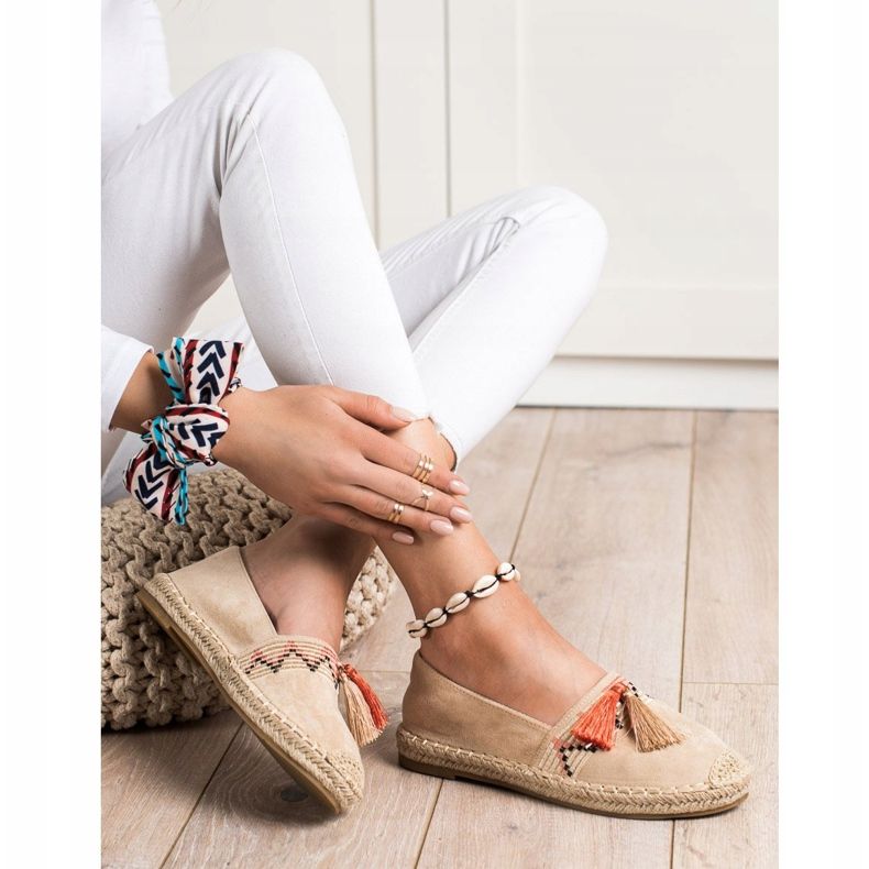 Best Shoes Espadrile la modă cu ornamente bej 1
