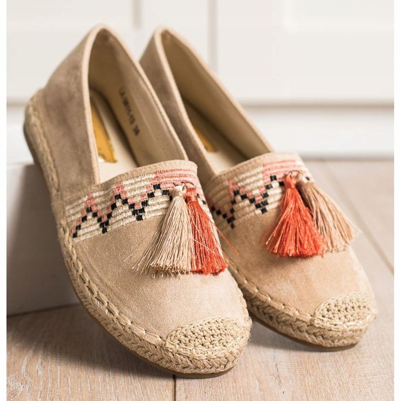 Best Shoes Espadrile la modă cu ornamente bej 2