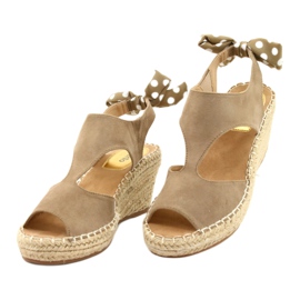 Sandale de damă On Wedge Taupe Monroe bej 1