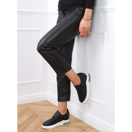 Adidași negri alunecați pe tocuri cu pană HY-251 Negru 1