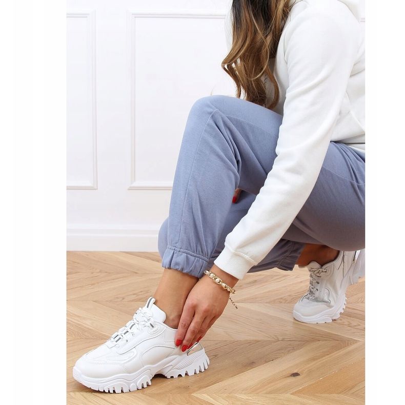 Alb 9931 Pantofi sport albi 1 Alb 9931 Pantofi sport albi 1