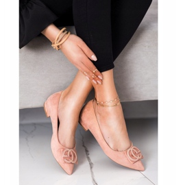 Fama Balerină elegantă cu ornament roz 2