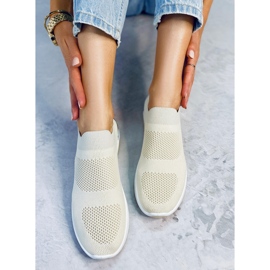 Șosete sport bej G-362 Pantofi bej 1