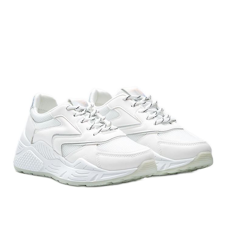 Adidași albi groși cu detalii metalice Kenna 1