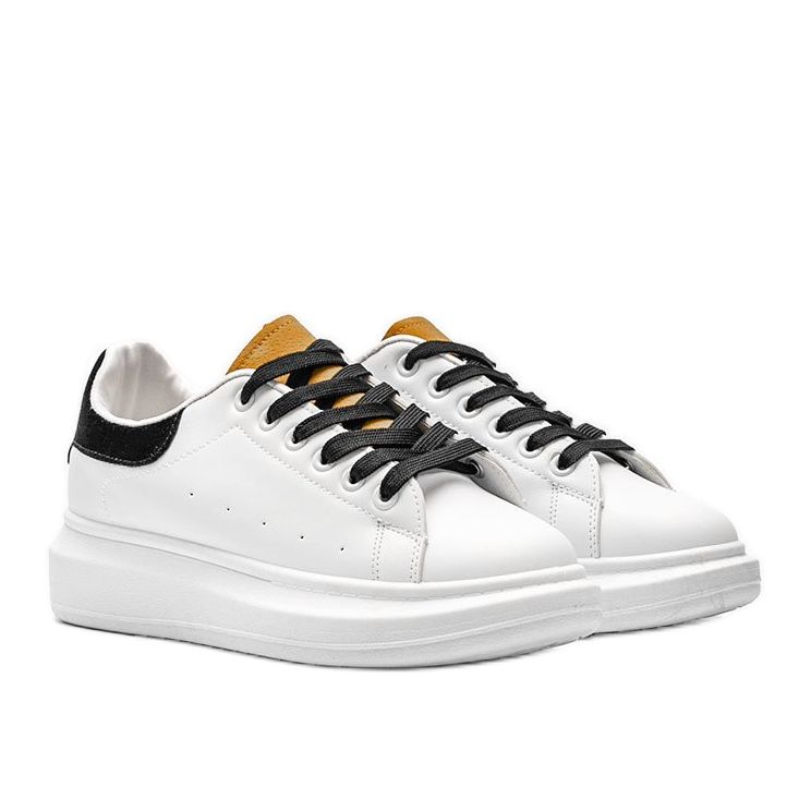 Adidași chunky Lauryn cu talpa albă 1 Adidași chunky Lauryn cu talpa albă 1