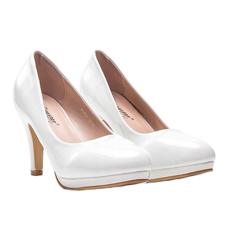 Pompele albe pe călcâiul Alisei 1