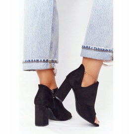 Cizme din piele de căprioară de primăvară pe un post Vinceza 21-17095 Negru 1 Cizme din piele de căprioară de primăvară pe un post Vinceza 21-17095 Negru 1