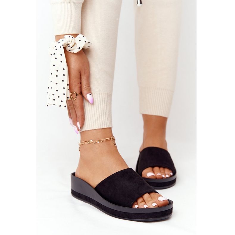 Papuci negri pe pană Vinceza 21-17113 negru 2