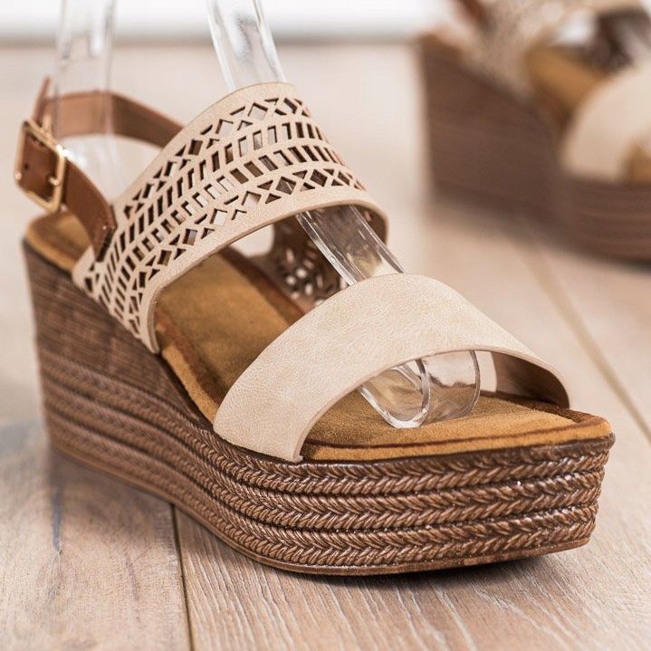 S. BARSKI Sandale bej Na Koturnie S.BARSKI maro 1