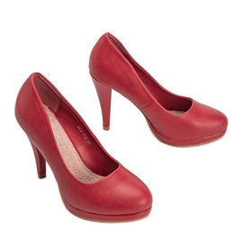 Pompele roșii din piele ecologică pe platforma Liana roșu 2