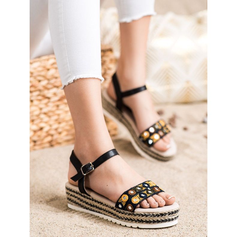 SHELOVET Sandale pe platformă negru 1