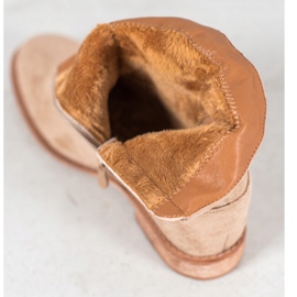 Bella Paris Ghete din piele de căprioară cu pietre de stras bej 1