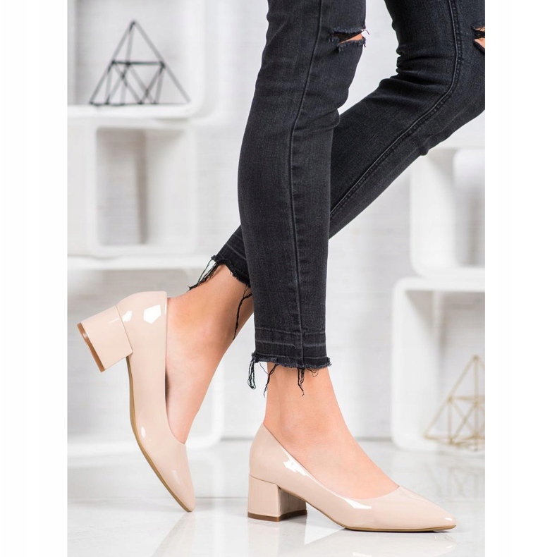 Pompele lăcuite VINCEZA bej 2