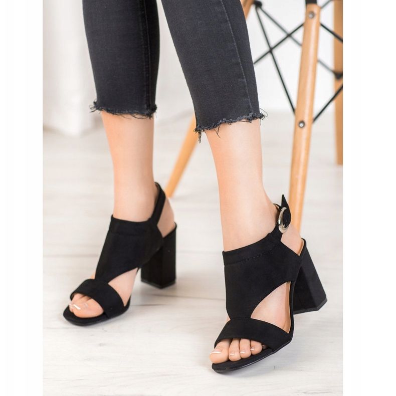 Tocuri înalte VINCEZA elegante negru 2 Tocuri înalte VINCEZA elegante negru 2