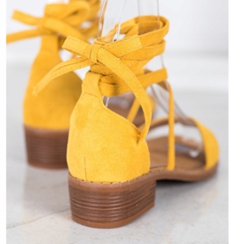 Sandale legate galben 2