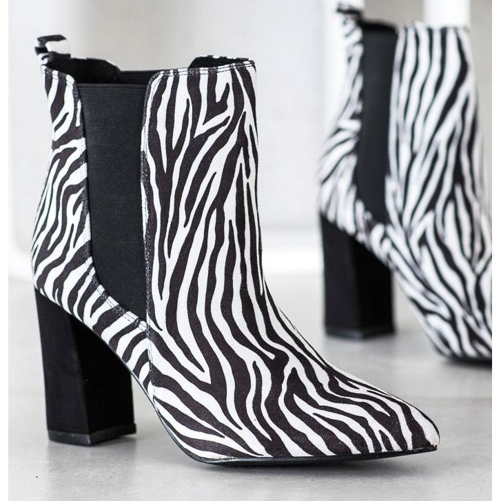 Corina Zebra Print Boot alb negru 1