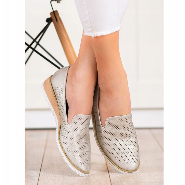 Goodin Lordii din piele ajurată de aur 1